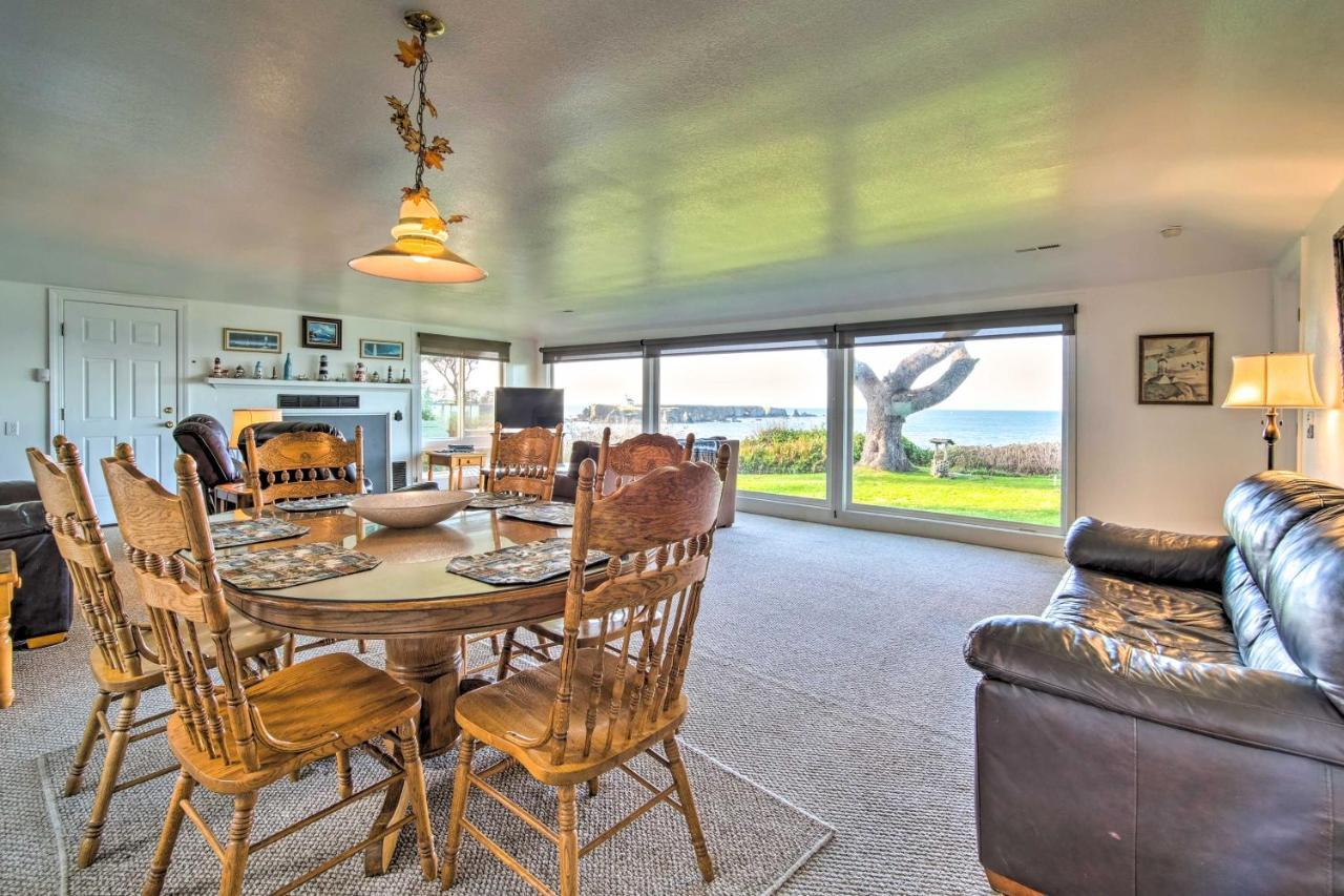 Cliffside Lighthouse Beach Home With Ocean View Coos Bay Exterior photo