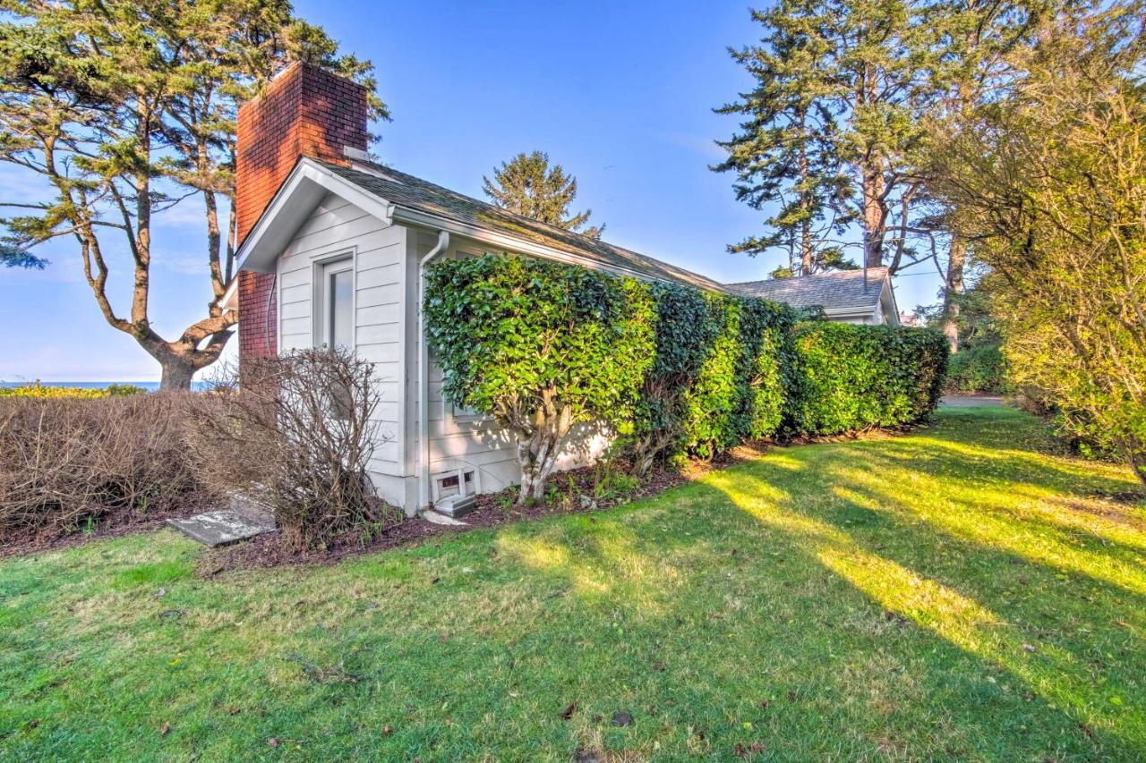 Cliffside Lighthouse Beach Home With Ocean View Coos Bay Exterior photo